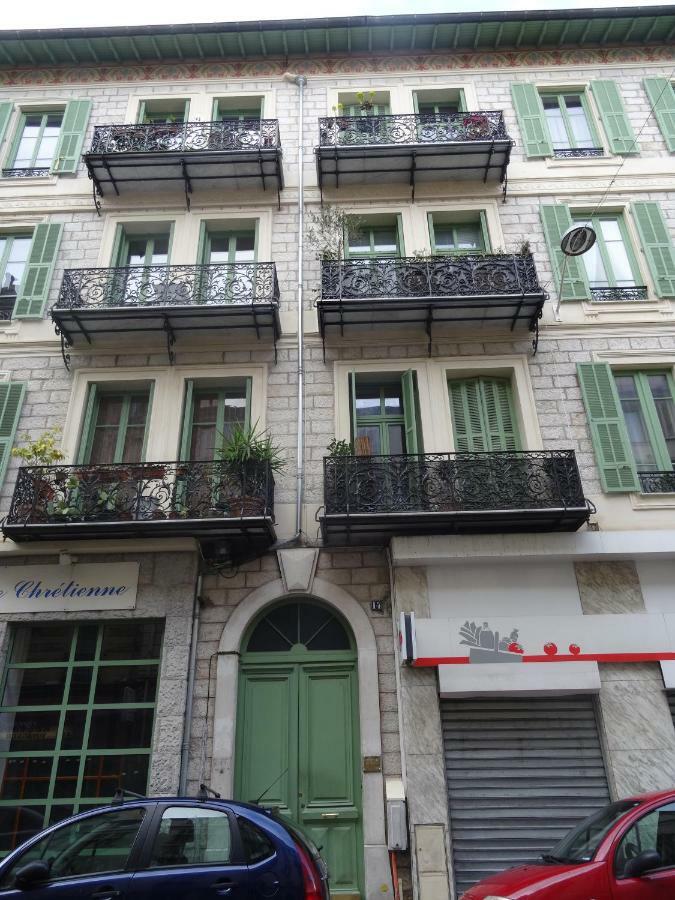 F2 Centre - Gare Apartment *