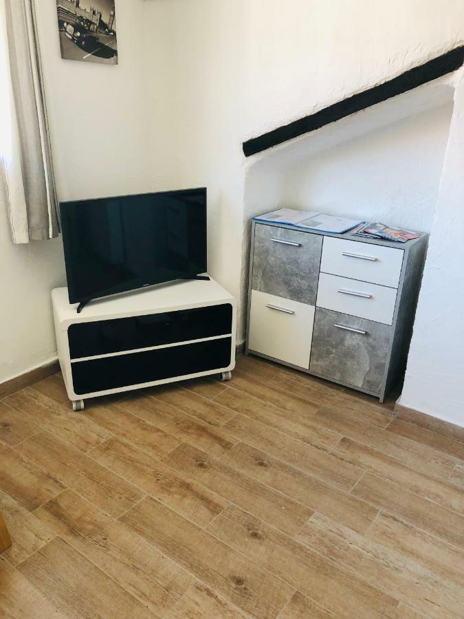 F2 Centre - Gare Apartamento *